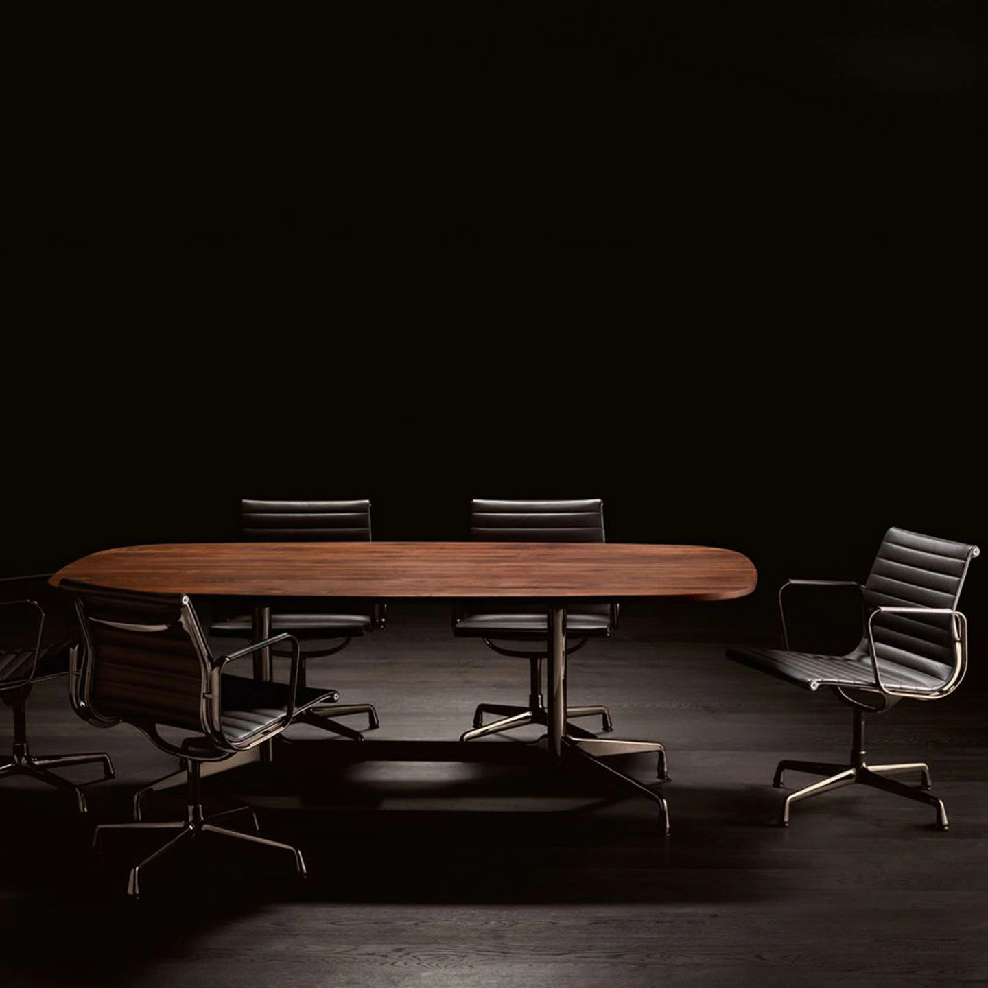 Vitra Aluminium Group EA 108 Chair - Image 6