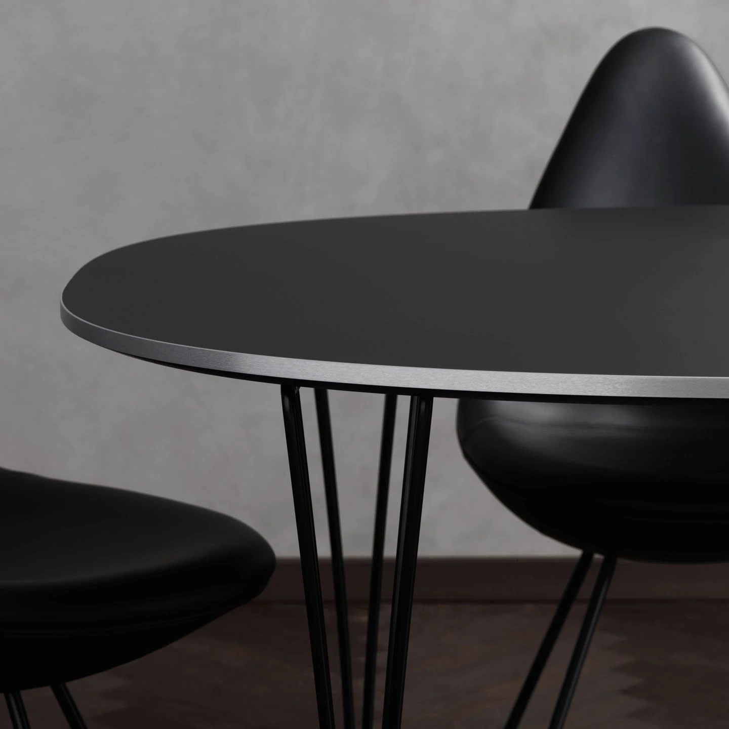 Fritz Hansen Superellipse B619 Extend Table - Image 6